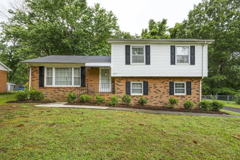 5205 Shady Bluff St, Durham, NC 27704