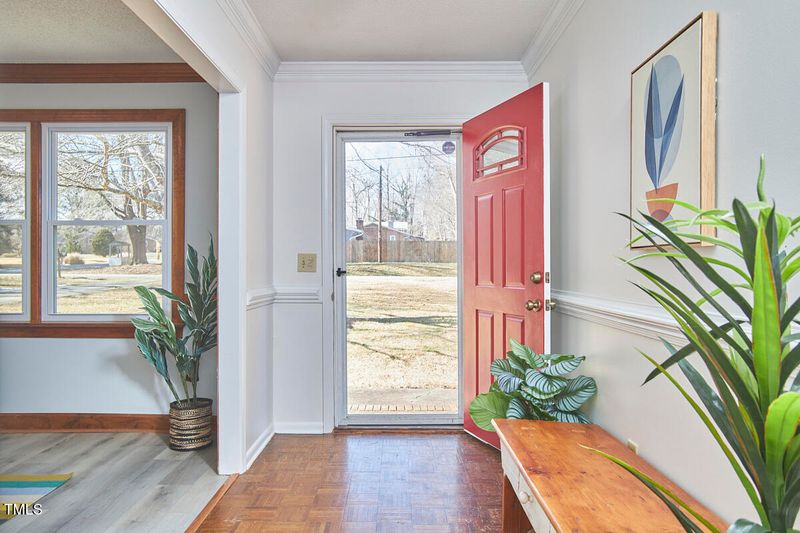 5206 Autumn Dr, Durham, NC 27712