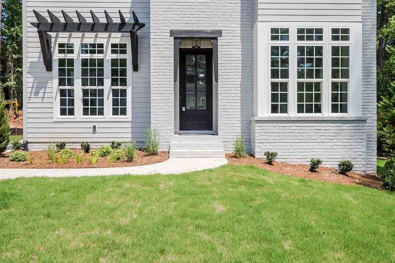 5206 Dixon Dr, Raleigh, NC 27609