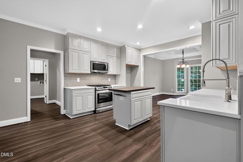 5206 Oakbrook Dr, Durham, NC 27713