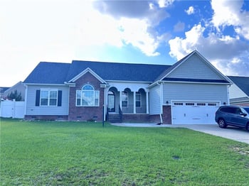 5206 Pride Ln, Hope Mills, NC 28348