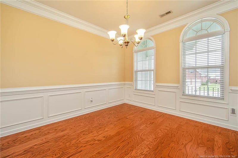5206 Pride Ln, Hope Mills, NC 28348