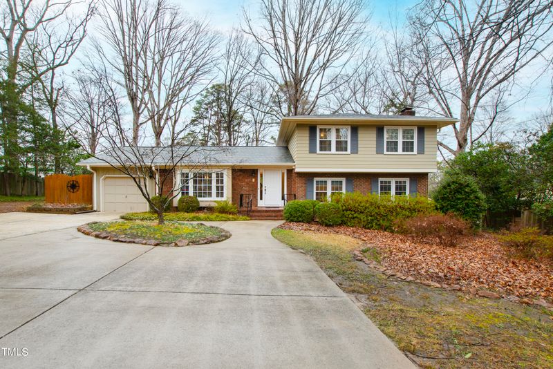 5206 Rembert Dr, Raleigh, NC 27612