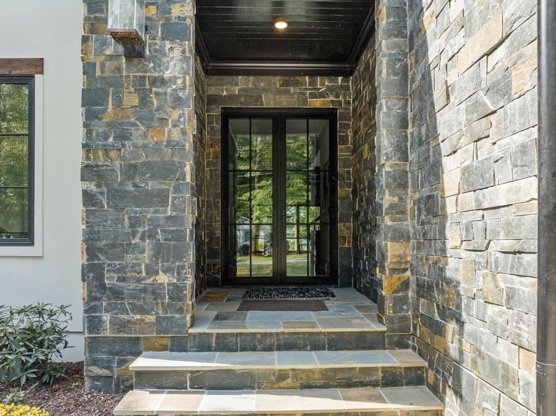 5207 Collingswood Dr, Raleigh, NC 27609