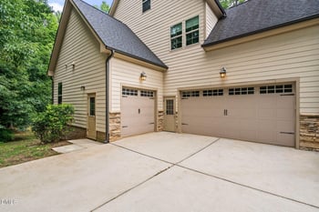 5207 Dutchman Dr, Raleigh, NC 27606