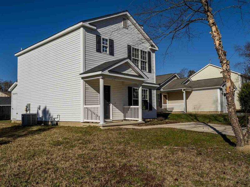 5208 Kassia Ln, Raleigh, NC 27616