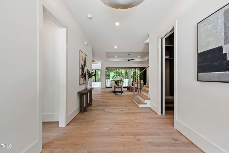 5208 Knollwood Rd, Raleigh, NC 27609