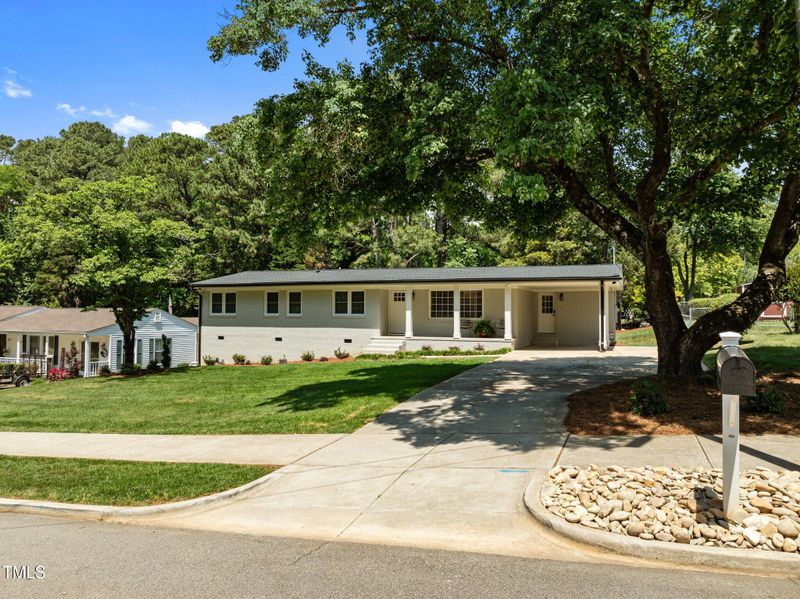 5208 Melbourne Rd, Raleigh, NC 27606