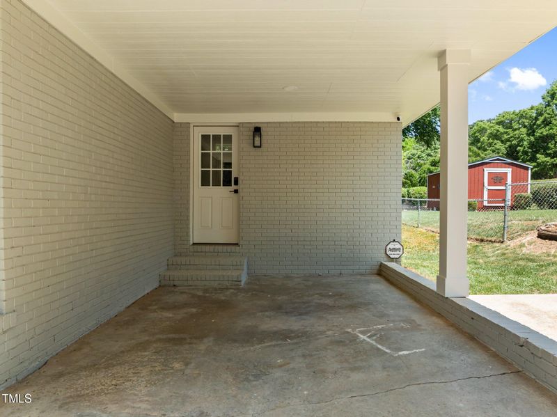 5208 Melbourne Rd, Raleigh, NC 27606