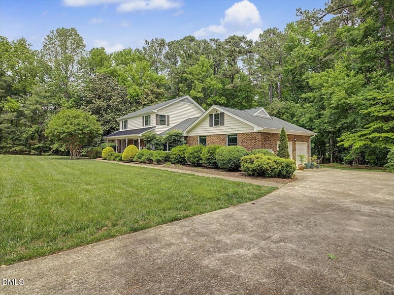 5209 Dutchman Dr, Raleigh, NC 27606