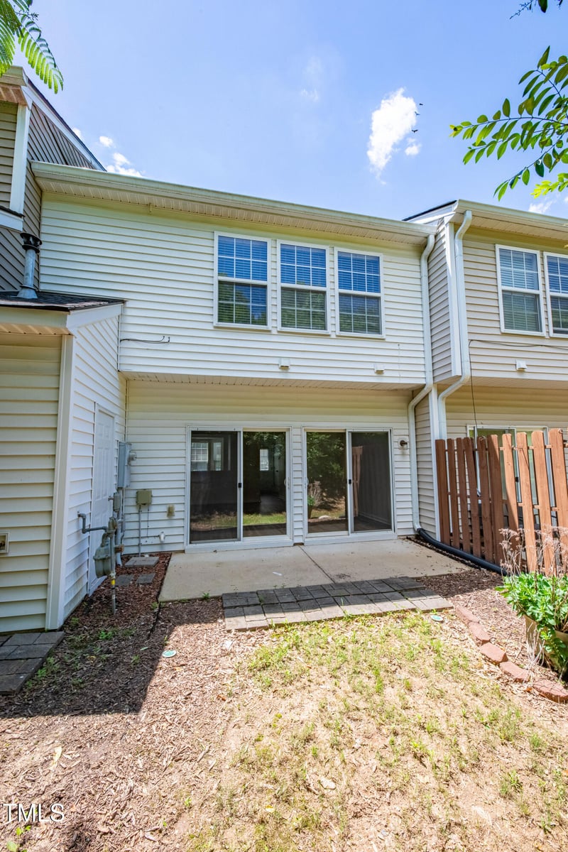 5209 Echo Ridge Rd, Raleigh, NC 27612