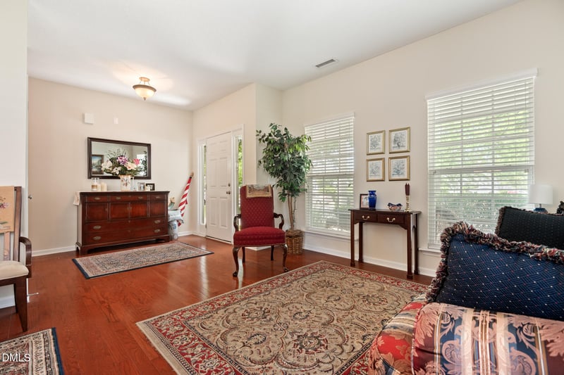 5209 Heather Ridge Ln, Raleigh, NC 27610