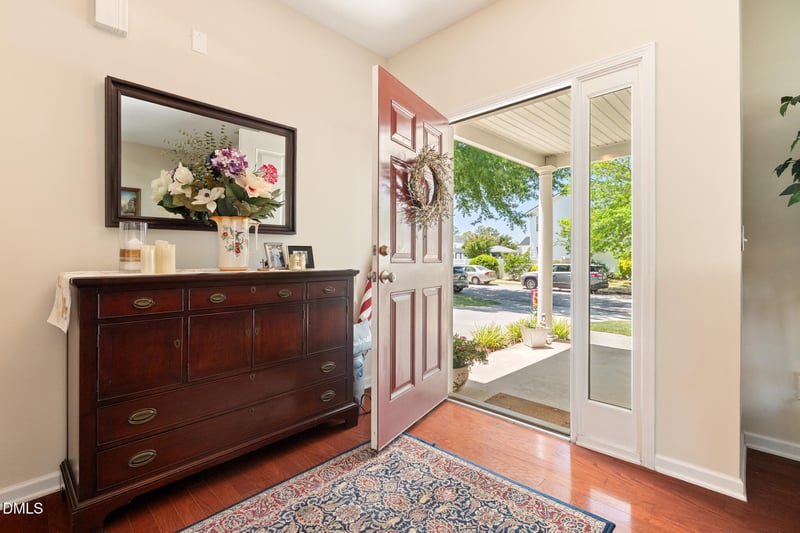 5209 Heather Ridge Ln, Raleigh, NC 27610