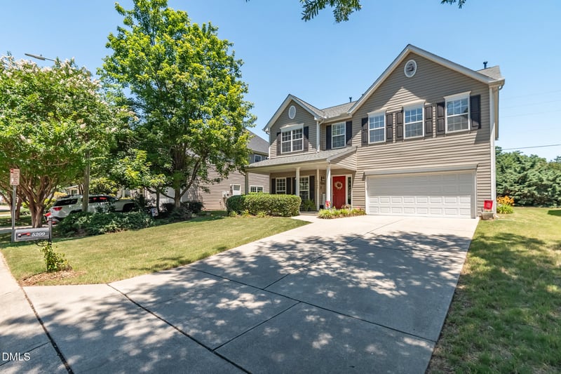 5209 Heather Ridge Ln, Raleigh, NC 27610