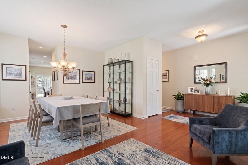 5209 Heather Ridge Ln, Raleigh, NC 27610