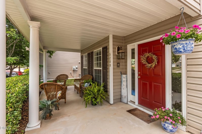 5209 Heather Ridge Ln, Raleigh, NC 27610