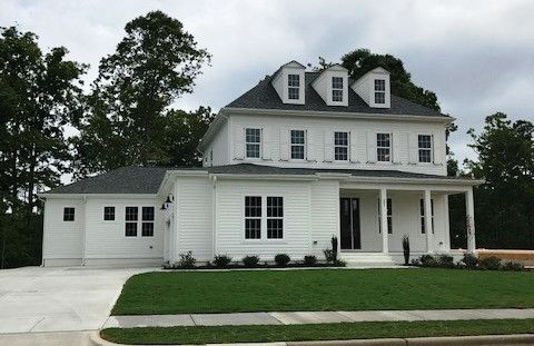 521 Ancient Oaks Dr, Holly Springs, NC 27540