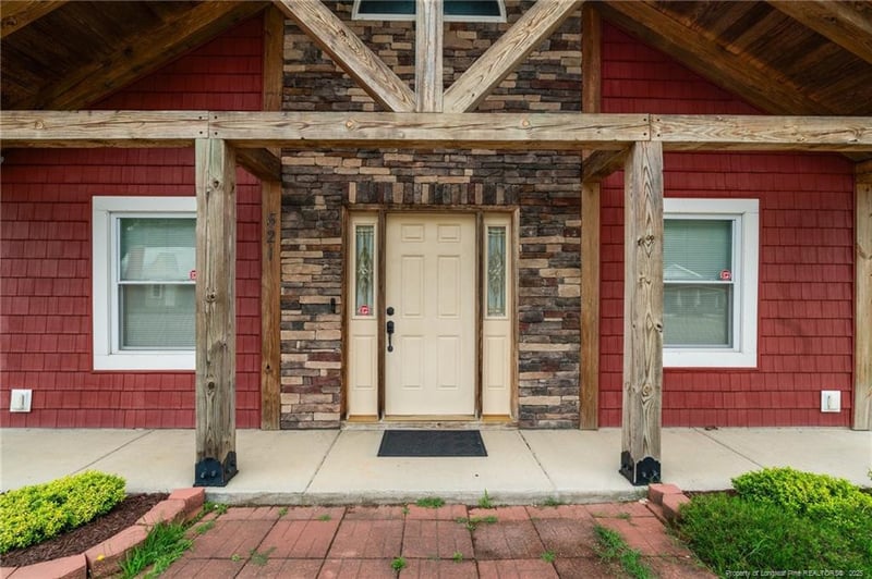 521 Cedar Creek Rd, Fayetteville, NC 28312