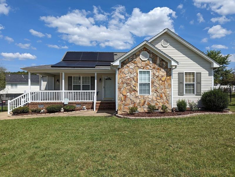 521 Clover Ct, Burlington, NC 27217
