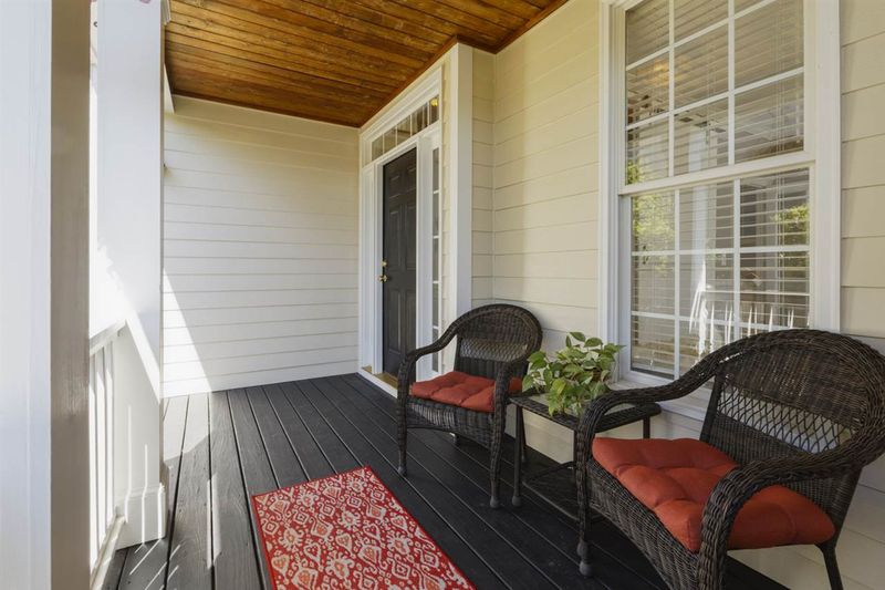 521 Commons Walk Cir, Cary, NC 27519