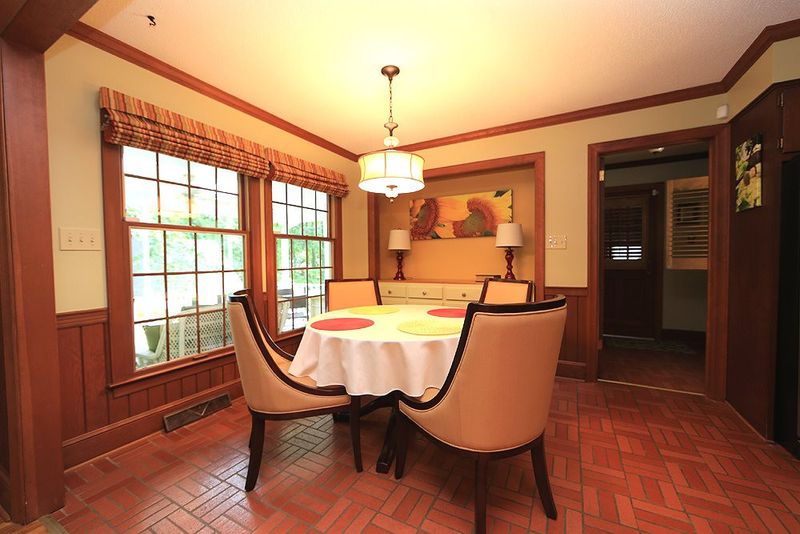 521 Compton Rd, Raleigh, NC 27609