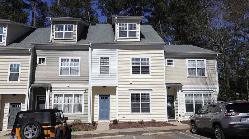 521 Elm Ave, Wake Forest, NC 27587