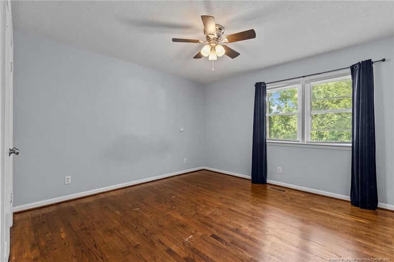 521 Fawn Ct, Fayetteville, NC 28303