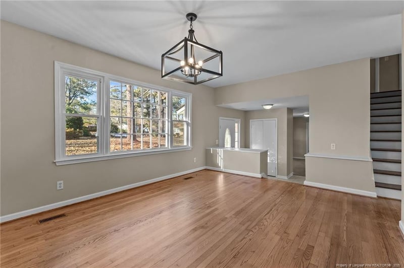 521 Fawn Ct, Fayetteville, NC 28303