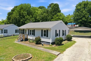 521 Graham Dr, Graham, NC 27253