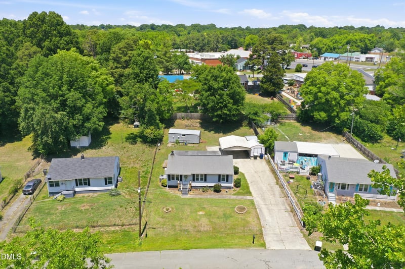 521 Graham Dr, Graham, NC 27253