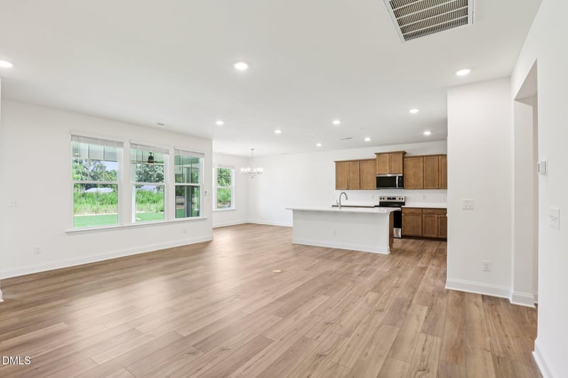 521 Hipwood Dr, Zebulon, NC 27597