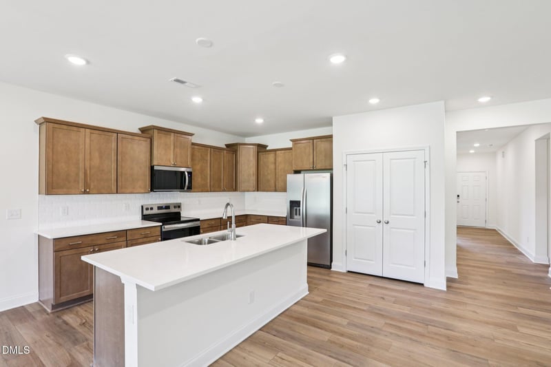 521 Hipwood Dr, Zebulon, NC 27597