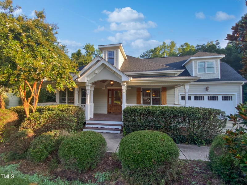 521 Lake Gaston Dr, Fuquay Varina, NC 27526