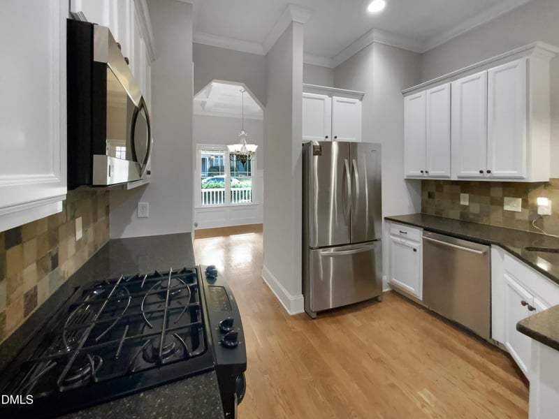 521 Lake Gaston Dr, Fuquay Varina, NC 27526