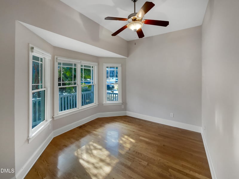 521 Lake Gaston Dr, Fuquay Varina, NC 27526