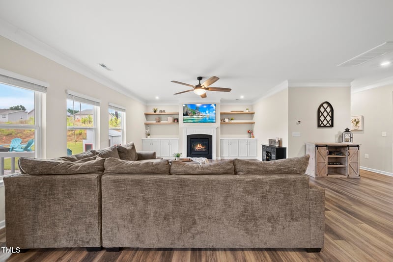 521 Lionheart Ln, Sanford, NC 27330