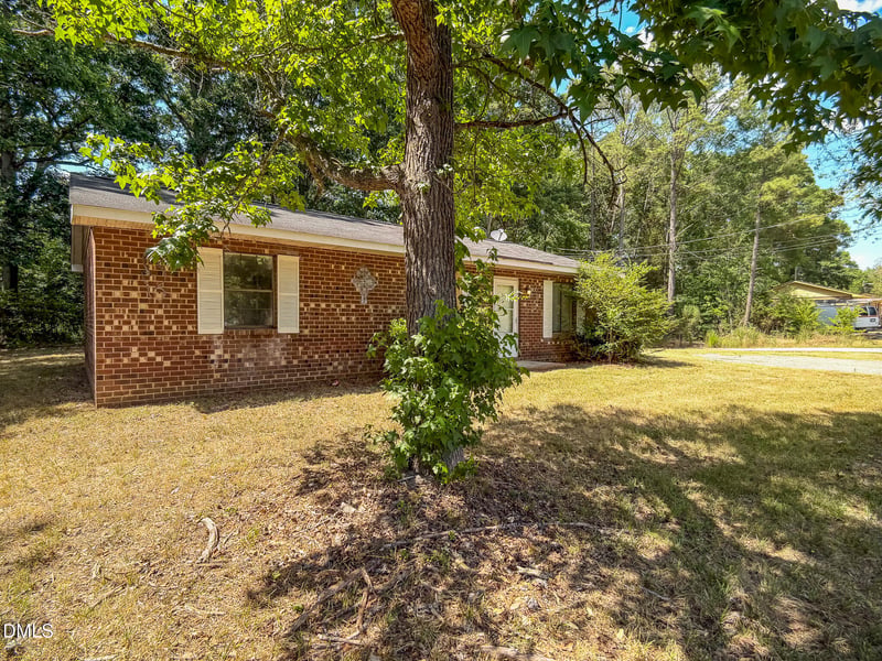 521 Locust Rd, Hillsborough, NC 27278
