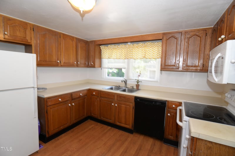521 Lombard St, Clayton, NC 27520