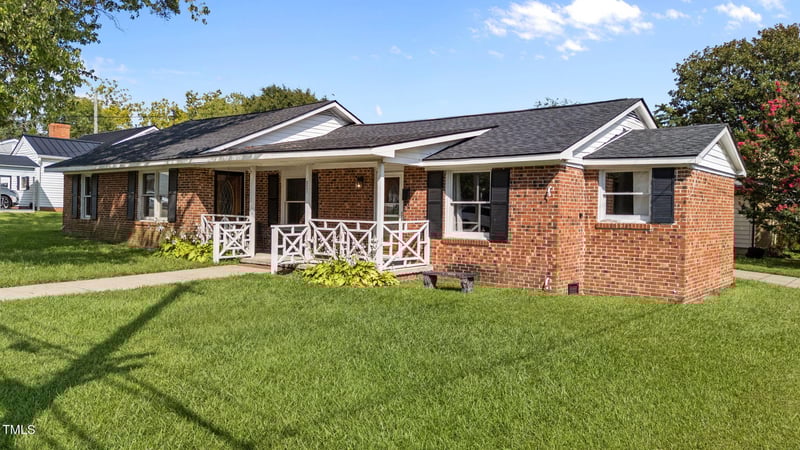 521 Lombard St, Clayton, NC 27520
