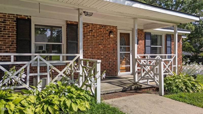 521 Lombard St, Clayton, NC 27520