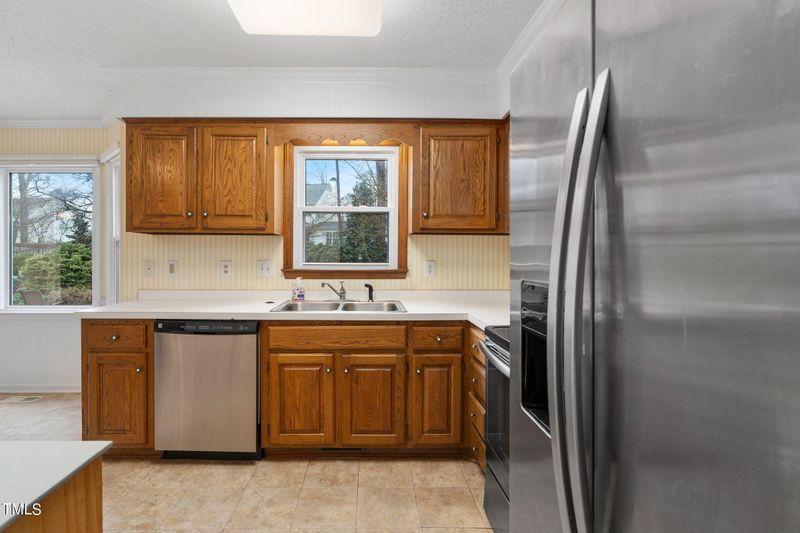 521 S Meadow Rd, Raleigh, NC 27603