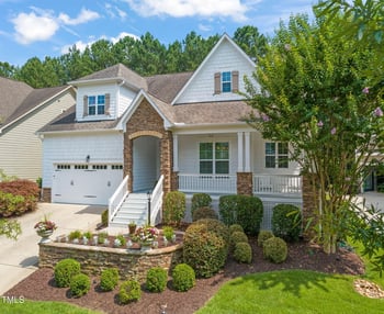 521 Morning Oaks Dr, Holly Springs, NC 27540