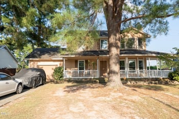 521 Offing Dr, Fayetteville, NC 28314