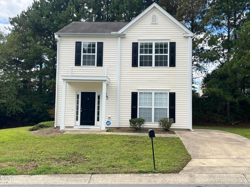 521 Quartz Dr, Durham, NC 27703