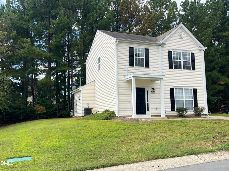 521 Quartz Dr, Durham, NC 27703