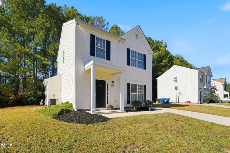 521 Quartz Dr, Durham, NC 27703