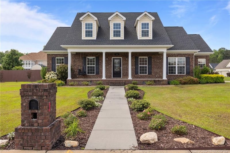 521 St Thomas Rd, Fayetteville, NC 28311