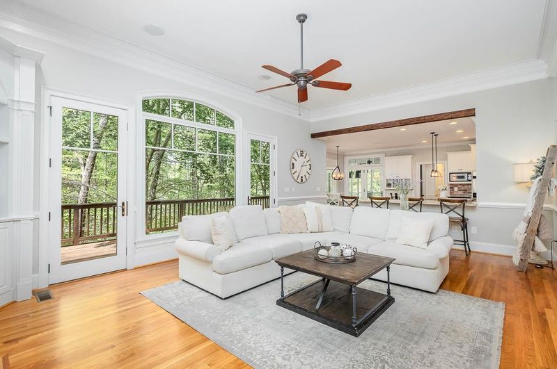 5210 Pine Needle Ct, Durham, NC 27705