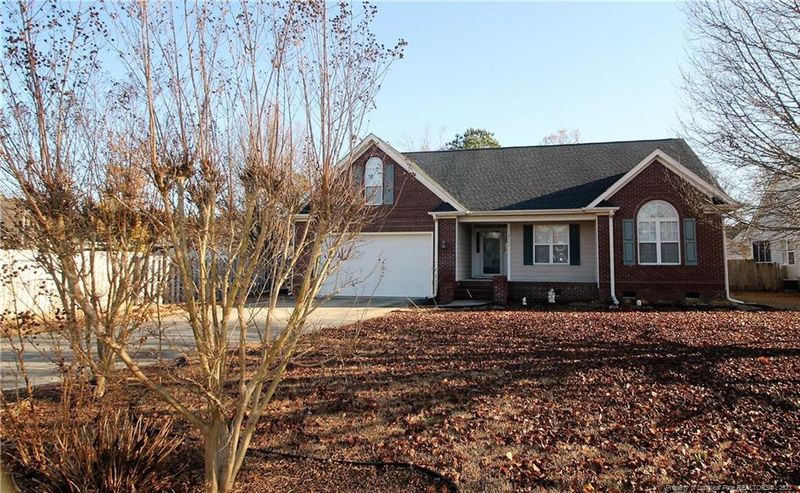 5211 Heather St, Hope Mills, NC 28348