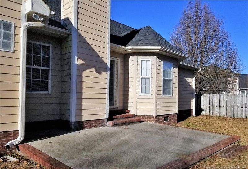 5211 Heather St, Hope Mills, NC 28348